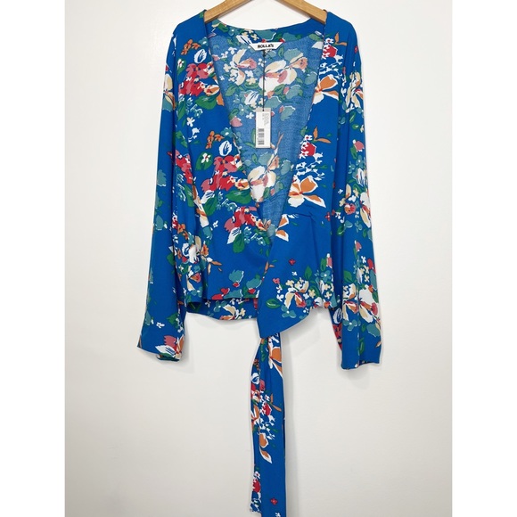 NWT Rolla’s Delilah Blue Floral Wrap Blouse Size Large - Picture 8 of 14